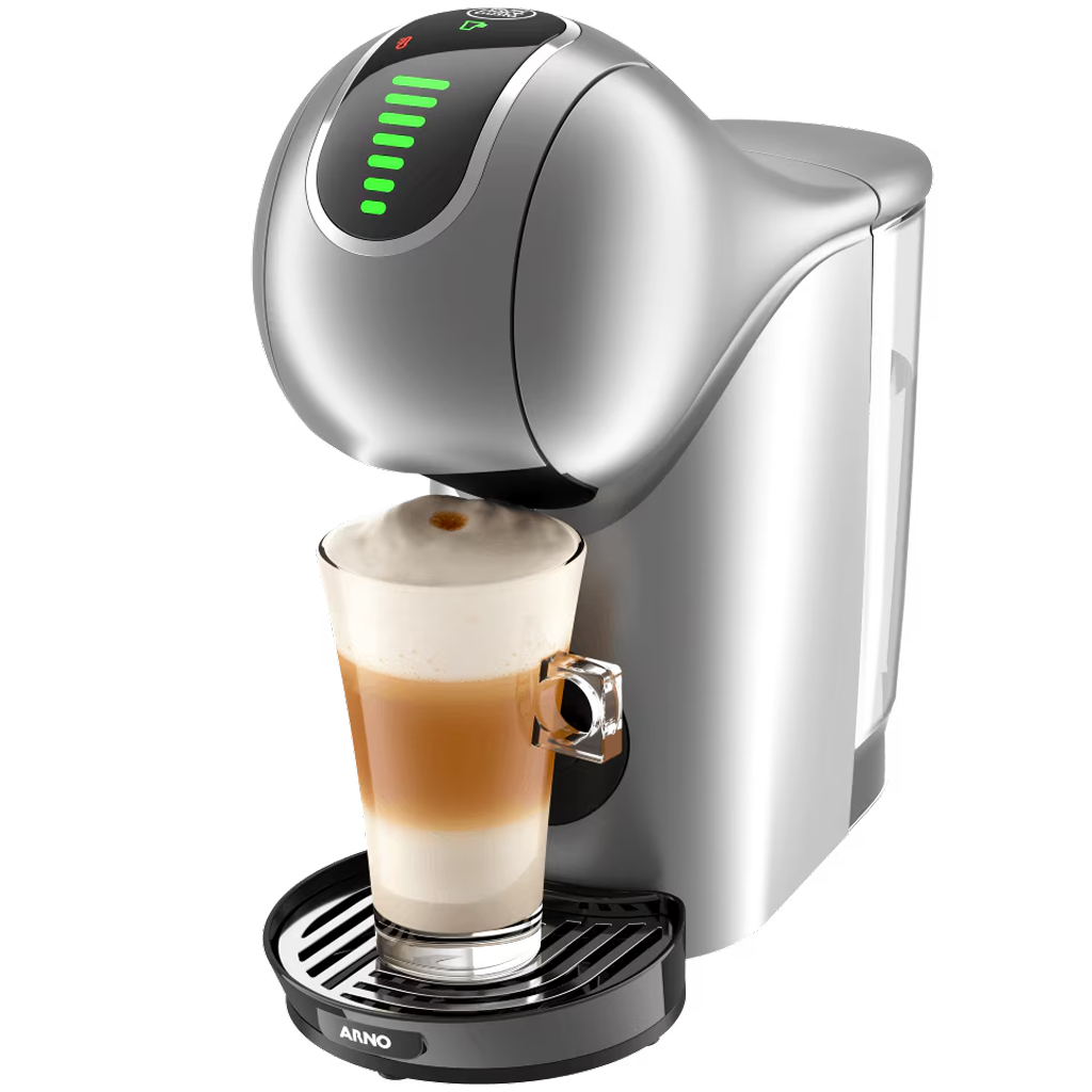 6 Melhores Cafeteiras Dolce Gusto: Qual modelo comprar em 2025? 3 Cafeteira Dolce Gusto Genio S Touch prata preparando bebida